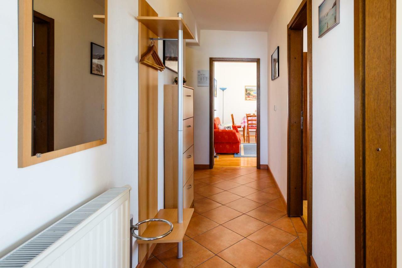 Apartment Anton クルク エクステリア 写真