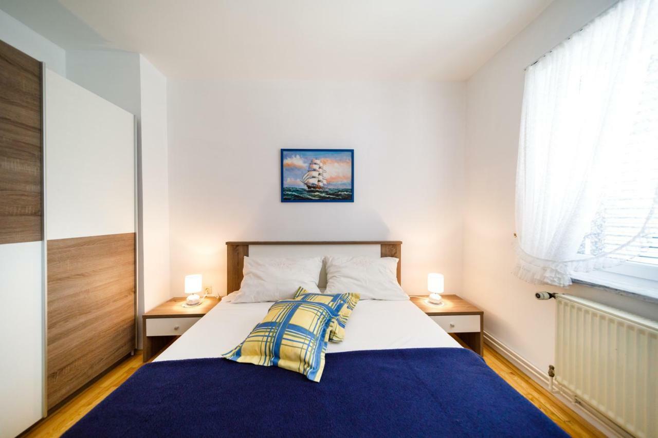 Apartment Anton クルク エクステリア 写真